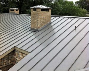 Read more about the article Standing Seam Metal Roof for Your New Construction Home in Dallas